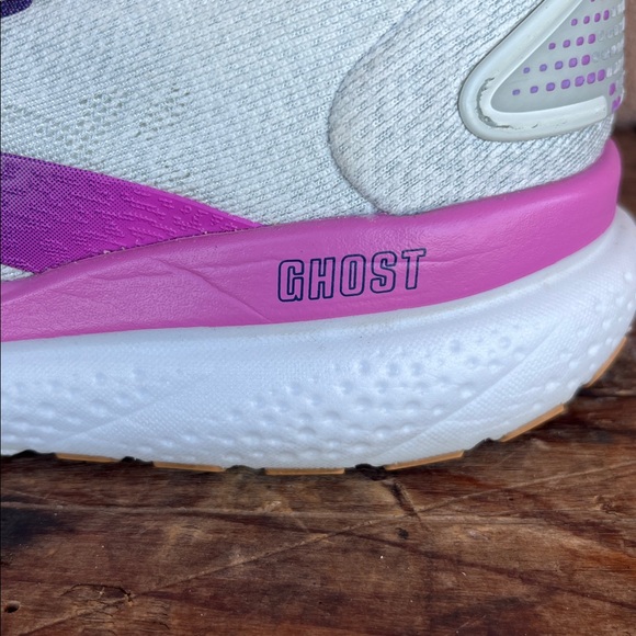 Brooks Women's Ghost 16 Athletic Shoes - Picture 2 of 10